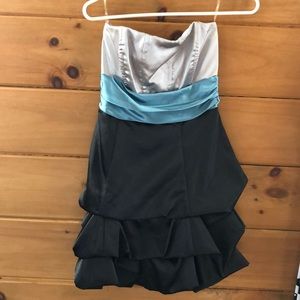 Short party dress 👗